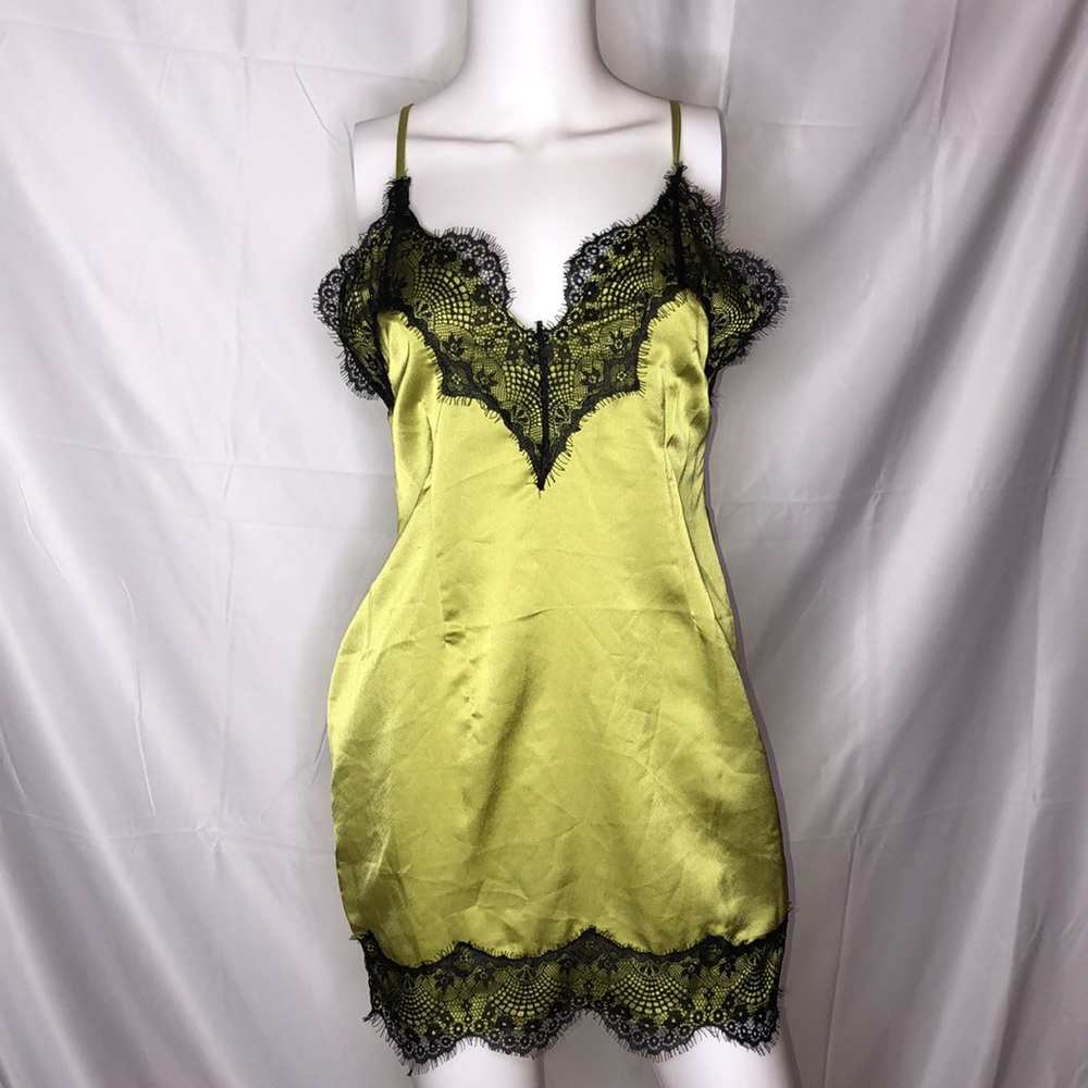 Pretty Little Thing Lime Green Lace Dress